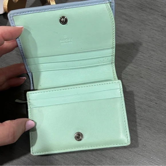 Gucci -Rare Multicolor Pastel Wallet with Silver GG Logo - Picture 8 of 11